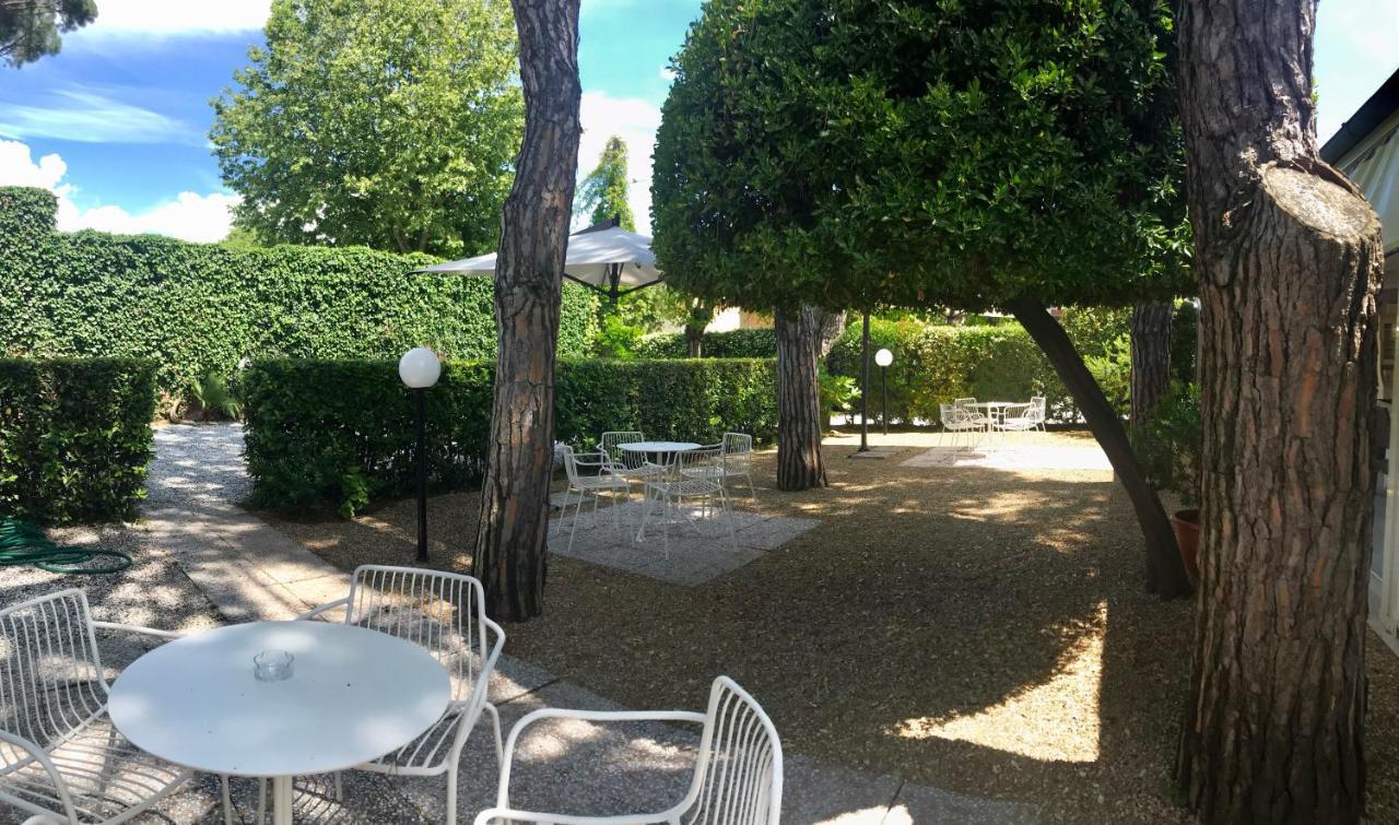 Hotel Milton Marina di Pietrasanta Esterno foto